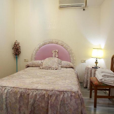 Hostal Jimenez Azuaga Phòng bức ảnh